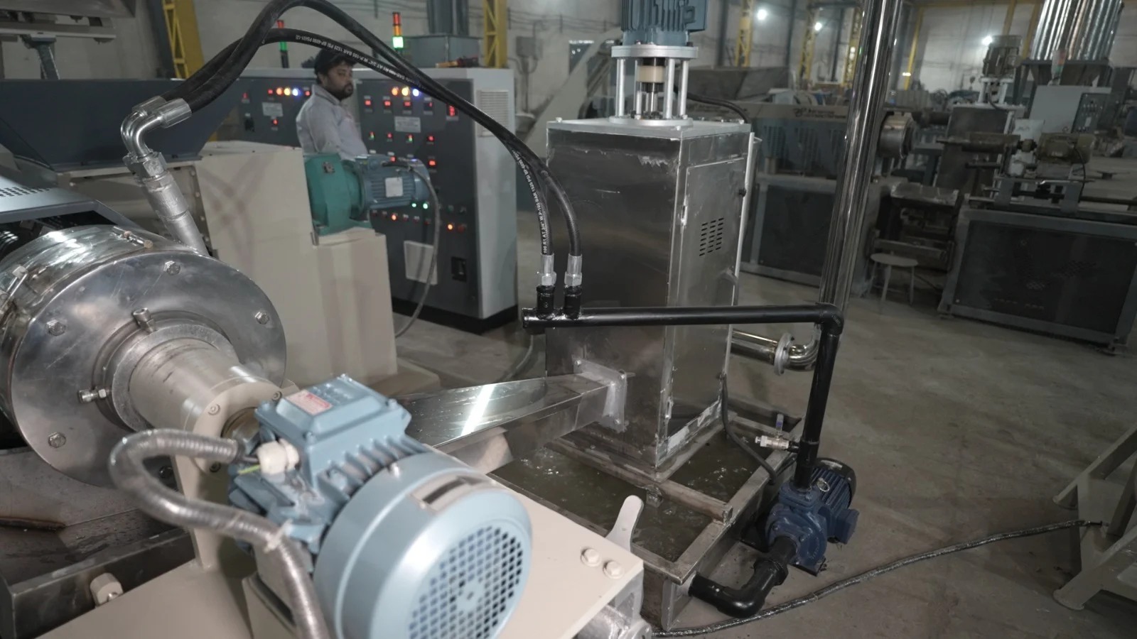 FILLER MASTERBATCH MACHINE