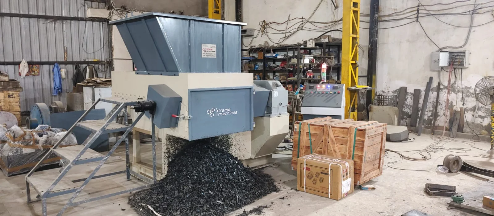 Single Shaft Shredder Machine